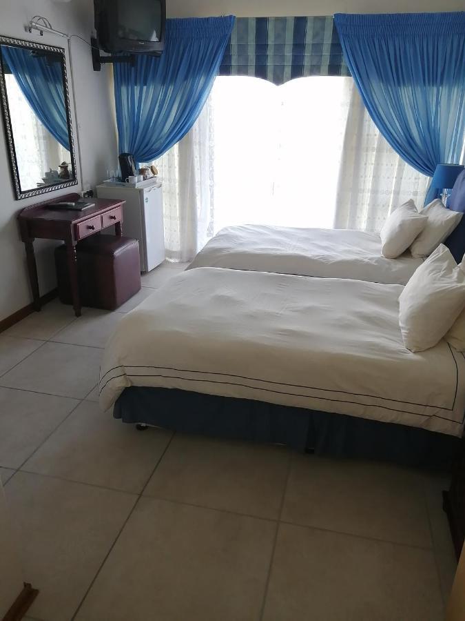 Krige Lodge B&B Блумфонтейн Экстерьер фото